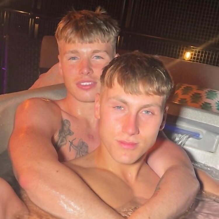 Best 30 Couple OnlyFans in 2026 (Hot Couple OnlyFans Accounts)